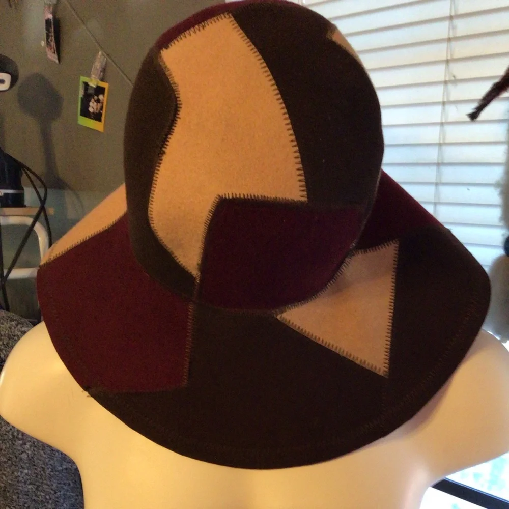 Beautiful Fall Hat - Picture 2 of 4